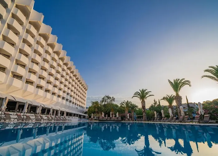 Club Beyy Szálloda 4*