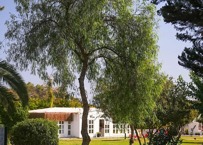 Club Beyy Szálloda 4*