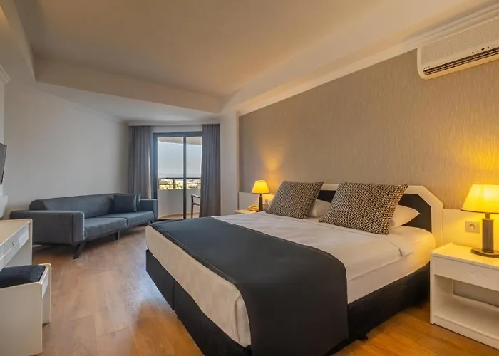 Hotell Club Beyy 4*